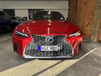 2021 Lexus IS 300 - Thumbnail