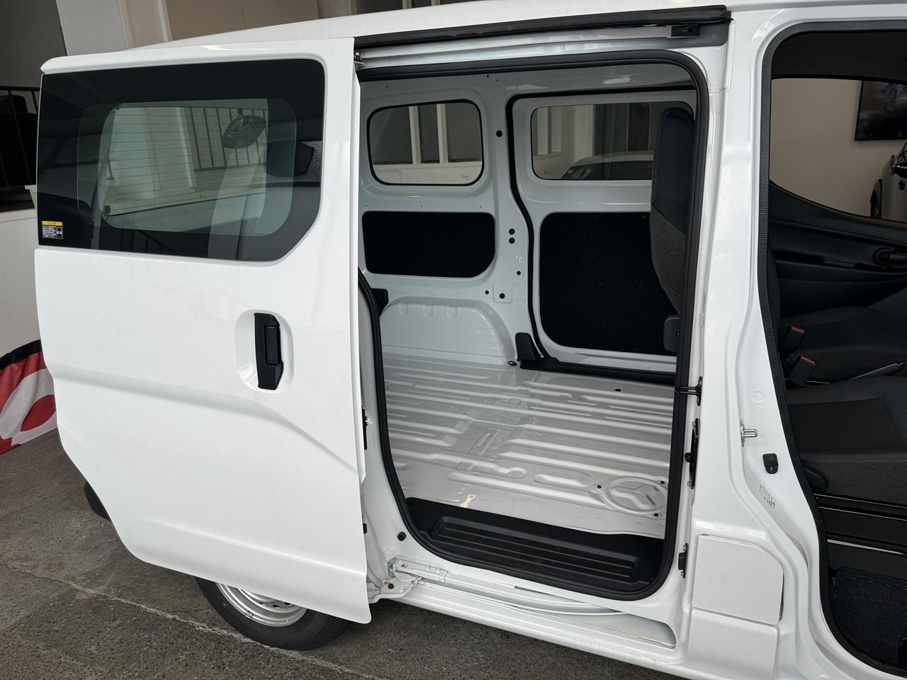 2021 Nissan Nv200